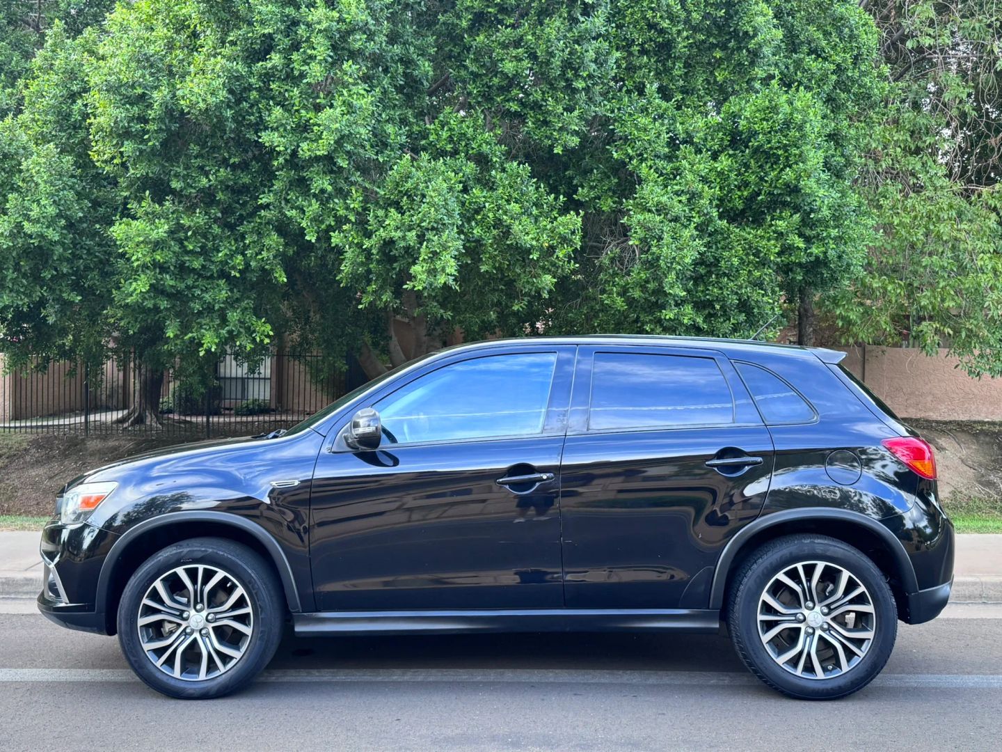 mitsubishi outlander sport 2016 JA4AP3AW7GZ036806 image mitsubishi outlander sport 2016 JA4AP3AW7GZ036806 image